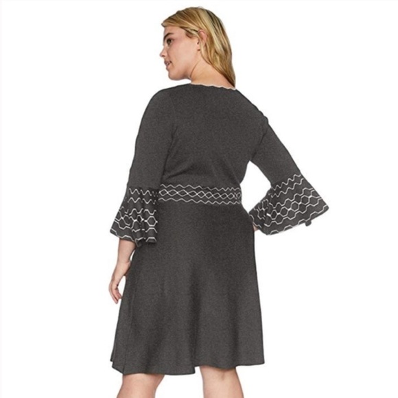 Gabby Skye Gray Sweater Dress | Large - Picture 2 of 4